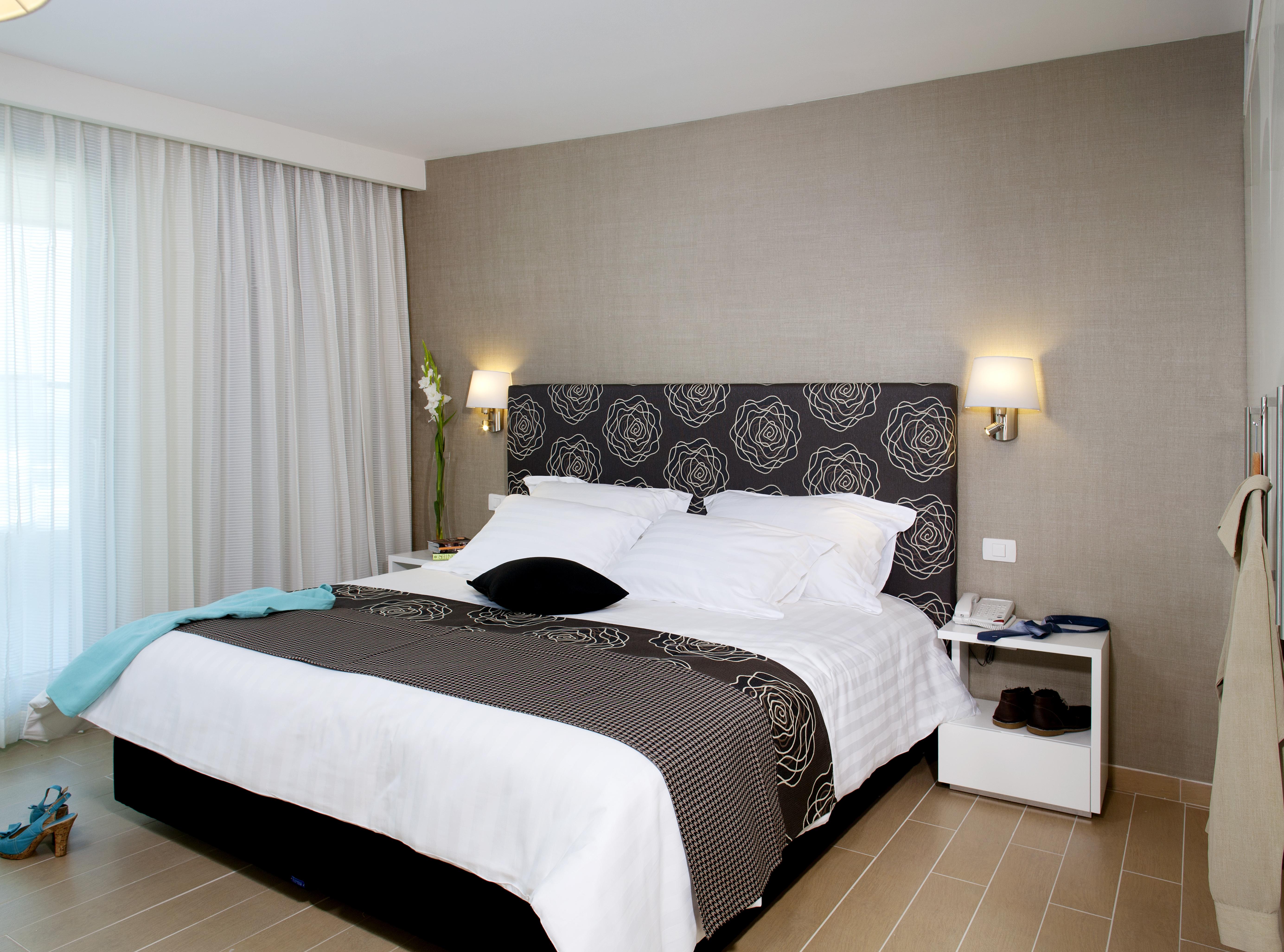 West All Suites Hotel Ашдод Екстериор снимка