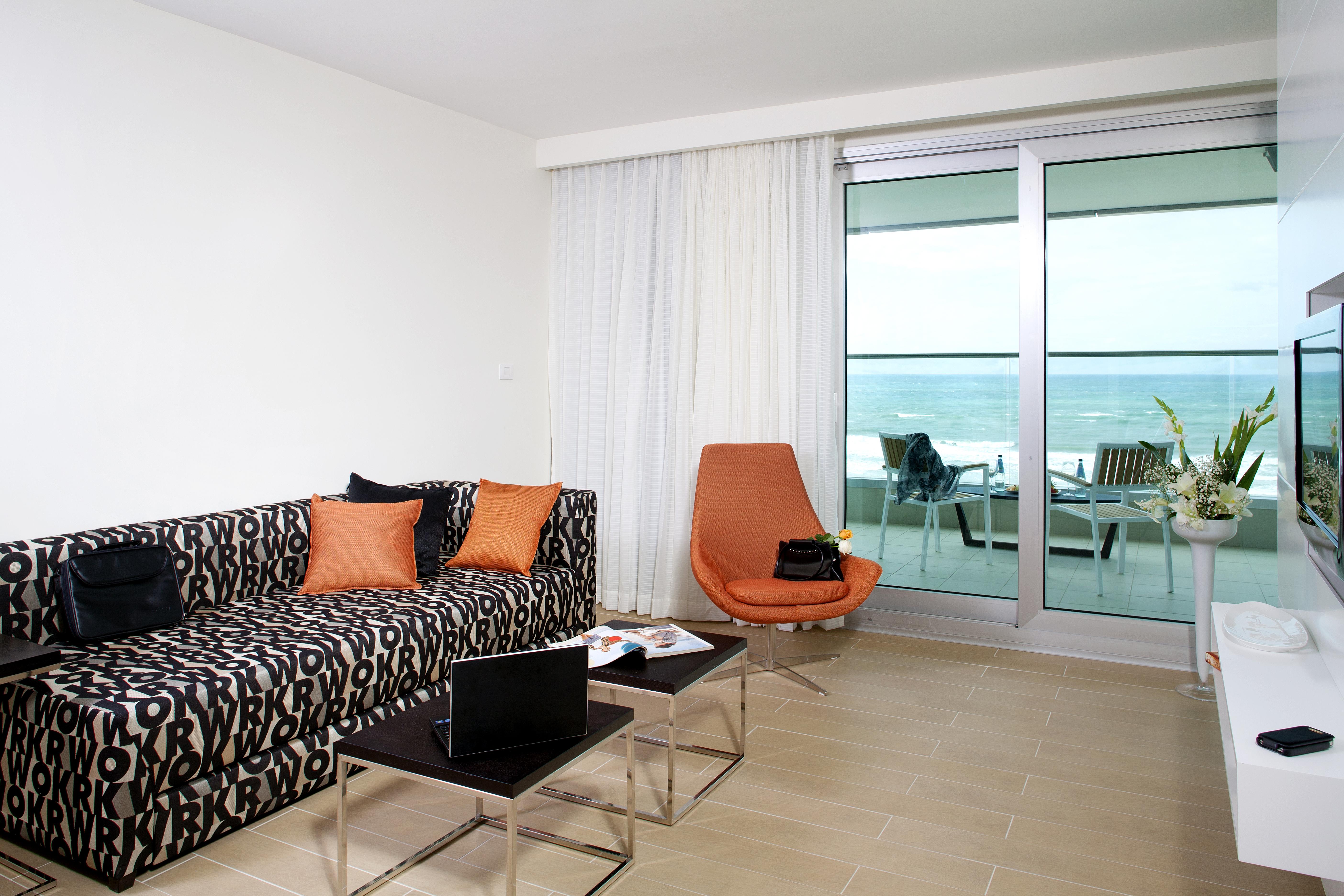 West All Suites Hotel Ашдод Екстериор снимка
