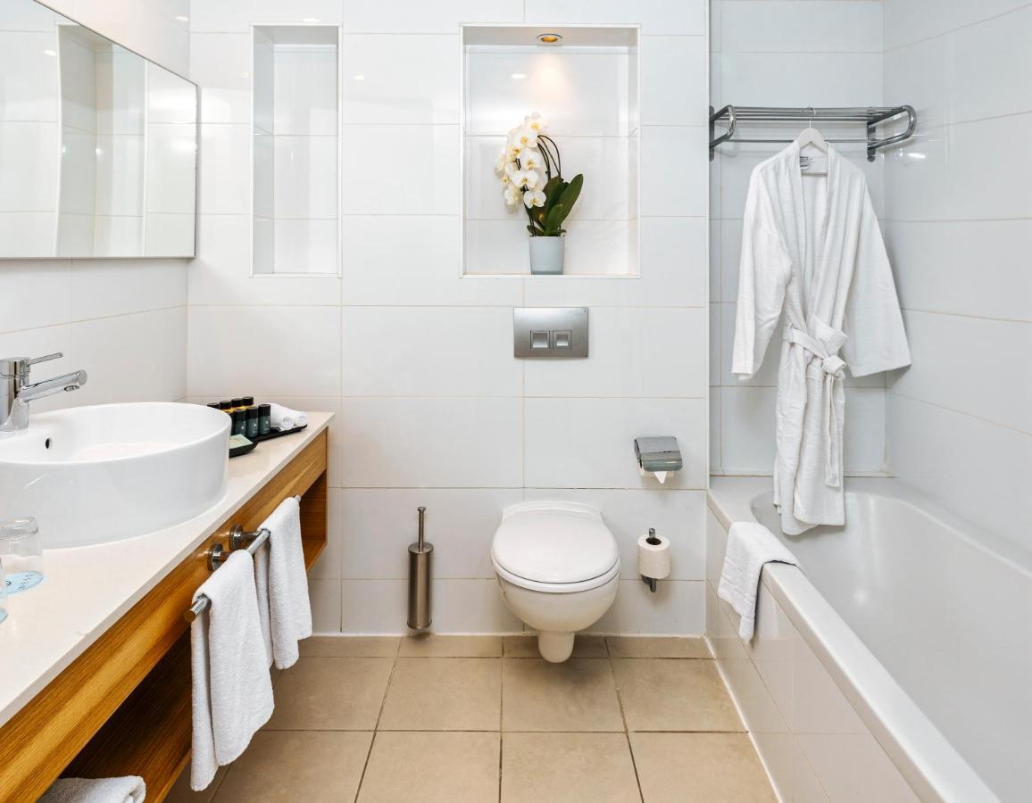 West All Suites Hotel Ашдод Екстериор снимка
